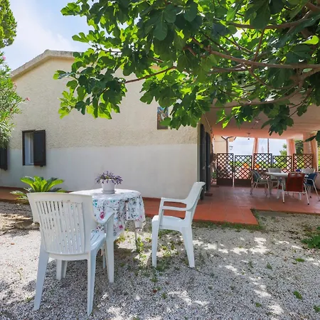 Barabarca Con Vista Sul Golfo - Goelba קאפוליברי