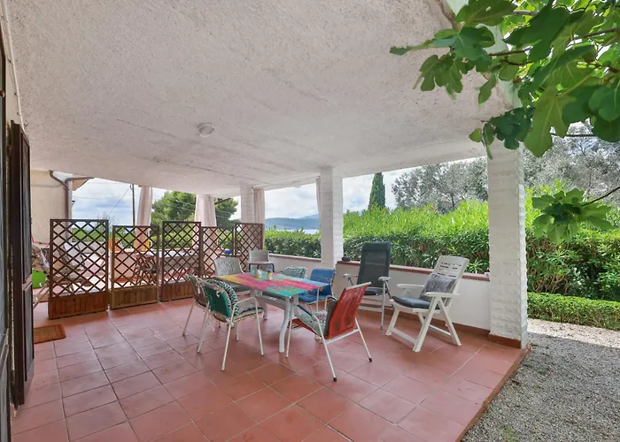 Barabarca Con Vista Sul Golfo - Goelba