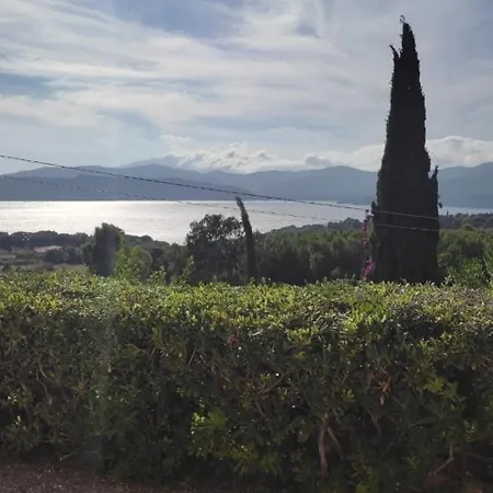 Barabarca Con Vista Sul Golfo - Goelba